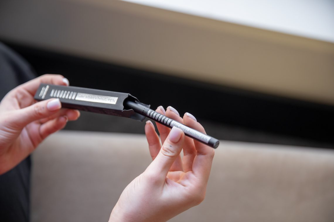 Recenzja - pisak do brwi Nanobrow Microblading Pen